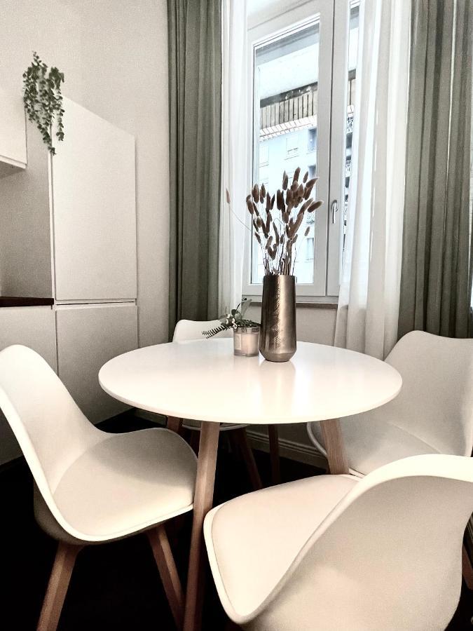 Apartamento Bilocale Di Prestigio: Milano Centro Exterior foto